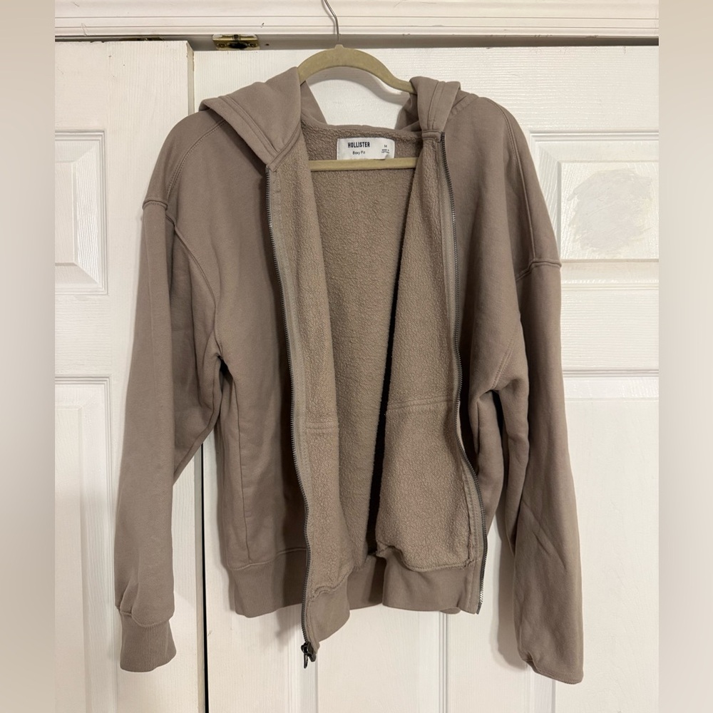 hollister tan zip up sweatshirt